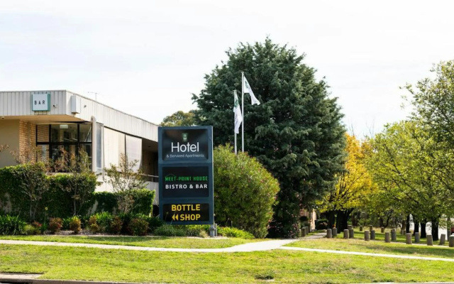 Belconnen Way Hotel Motel and Serviced Apartments — 2-star hotel in Belconnen