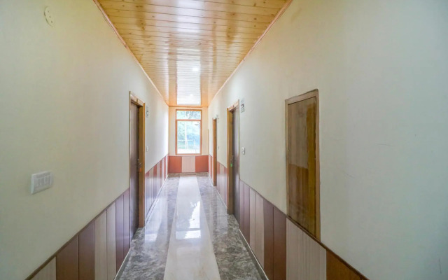 FabHotel Castle Rock Vashisht