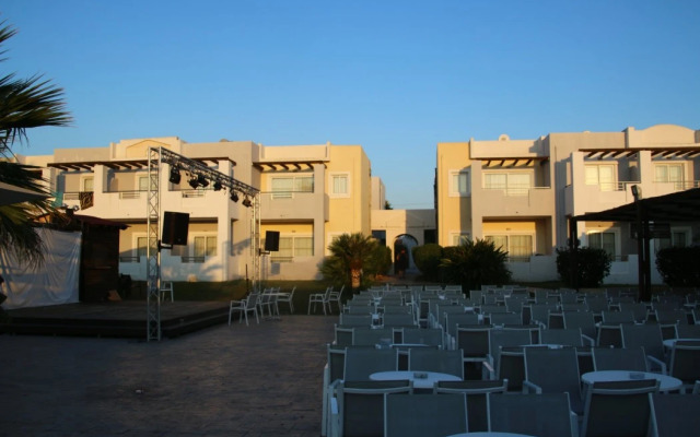 Zorbas Beach