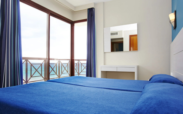 Universal Hotel Bikini