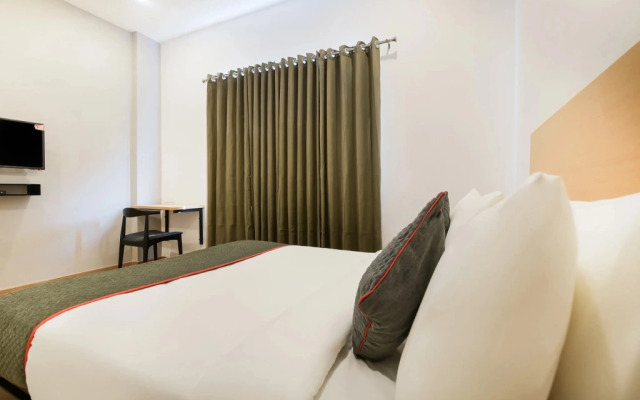 OYO Townhouse 217 The Awadh Airport