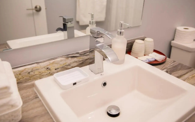 Downtown Whitehorse 4 bedrooms deluxe condo