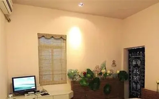 Youzou Riyue Family Hotel