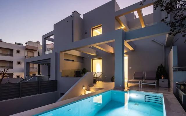 Akonizia Luxury House - With Private Swimming Pool