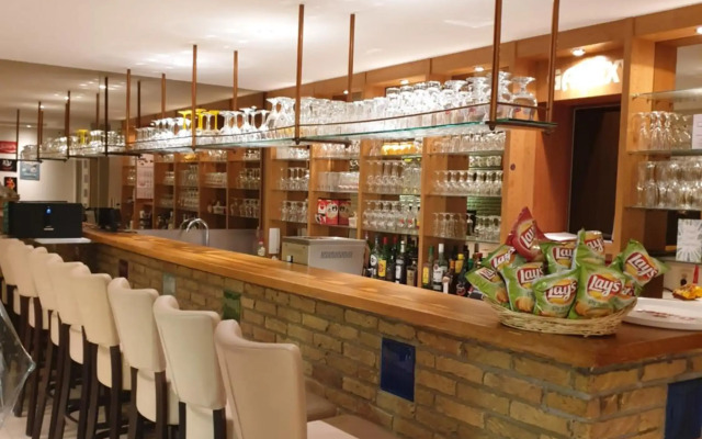 Studio 105 op zeedijk met frontaal zeezicht 1ste verdiep