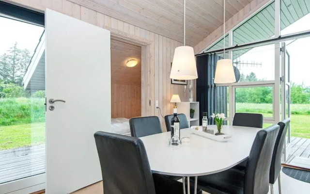 6 Person Holiday Home in Frostrup