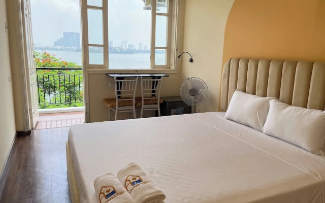 An Homestay Lakeview Apartment