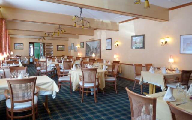 Hôtel & Restaurant Le Cardinal