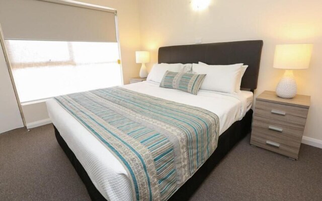 Seven Pines Motor Inn