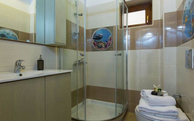 Villa in Crete With Private Pool & Beaches Nearby