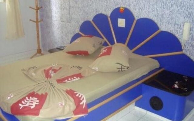 Chateaux Hotel (adult only)