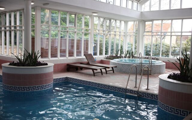 Holiday Inn Doncaster A1 M Jct 36 by IHG