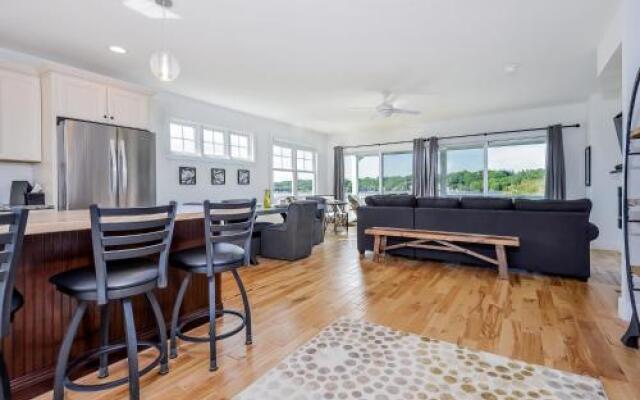 Swing Bridge Condo - Unit 40