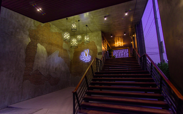 deVloft Residence