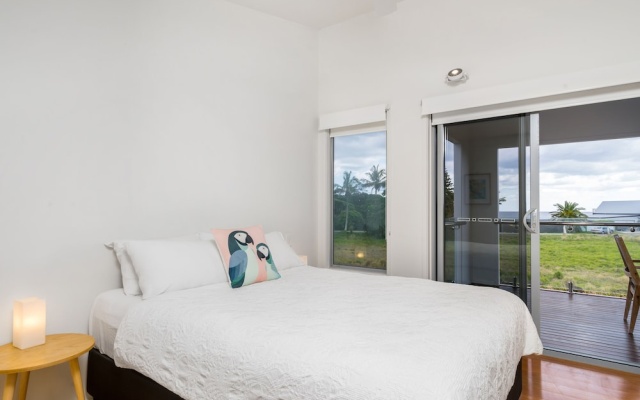 Summerhaven Apartment – Guest Rooms – Byron Bay