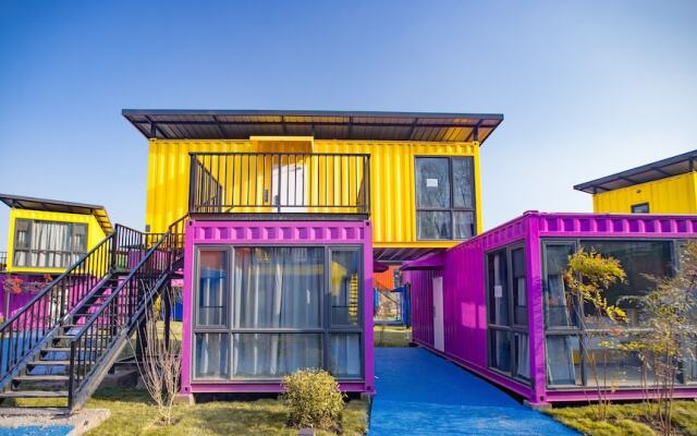 Wild Luxury Holiday Camp