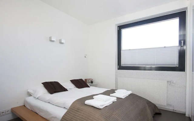 Thomsen Apartments