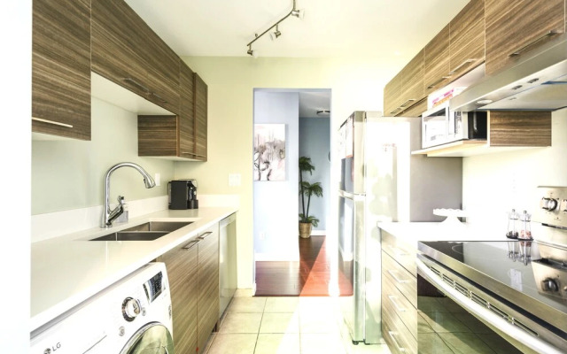 Best Location Yaletown Luxury Suites