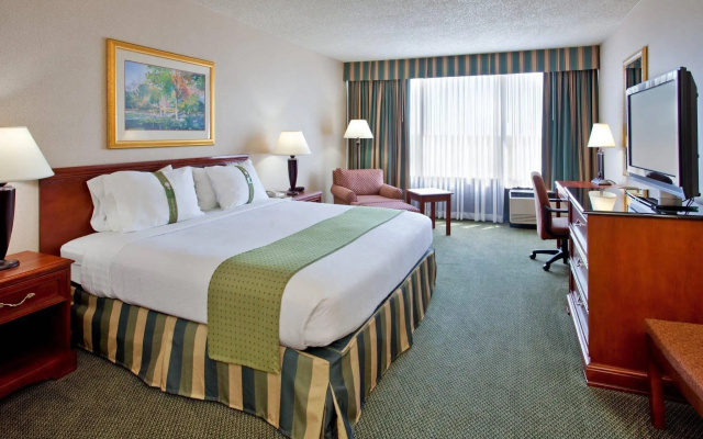 Holiday Inn Wichita East I-35 by IHG
