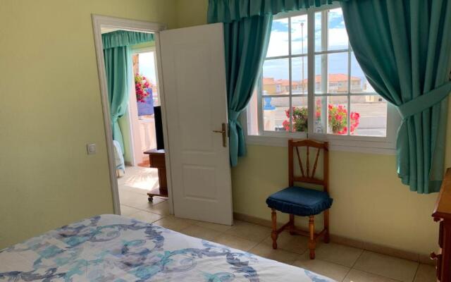 Apartamentos Los Delfines