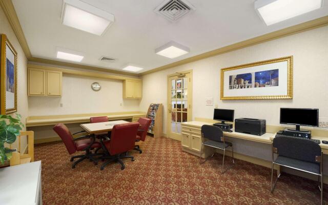 Hawthorn Suites by Wyndham Jacksonville