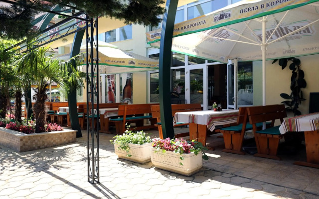 Sunny Day Club Hotel