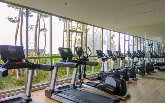 Best Price Studio Apartment at Gold Coast