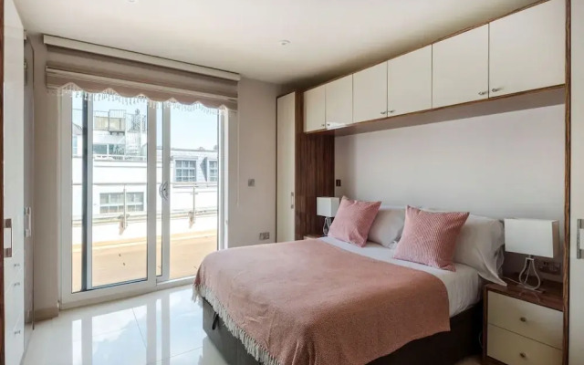 The Roof is on Fire - Farringdon - by Frankie Says