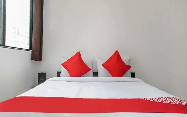 Hotel Blue Orchid By OYO Rooms