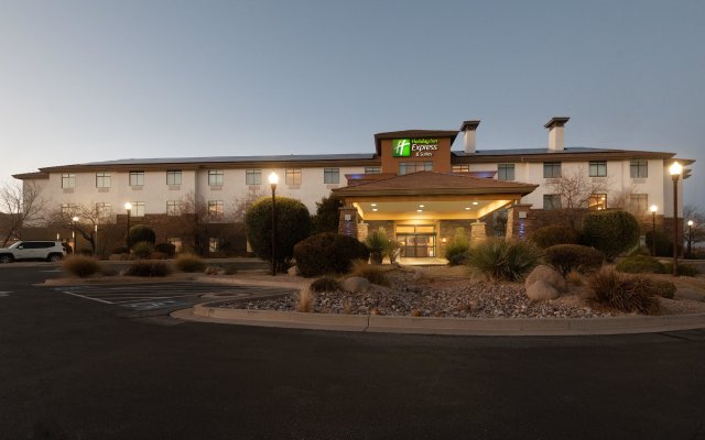Holiday Inn Express & Suites St. George North - Zion, an IHG Hotel