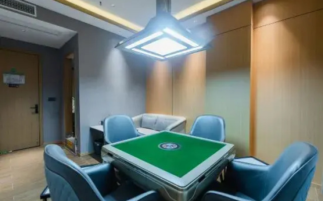 Zhihua Hotel