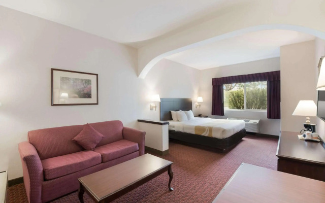 Quality Inn Grand Suites Bellingham