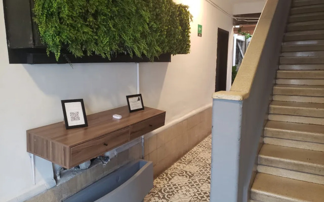 Singular Antara Polanco