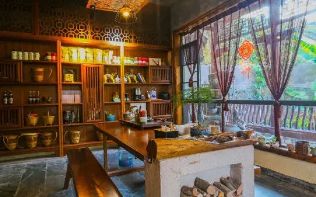 Yueshanju Hostel
