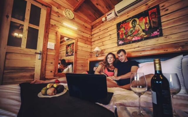 Grand Vatika Resort