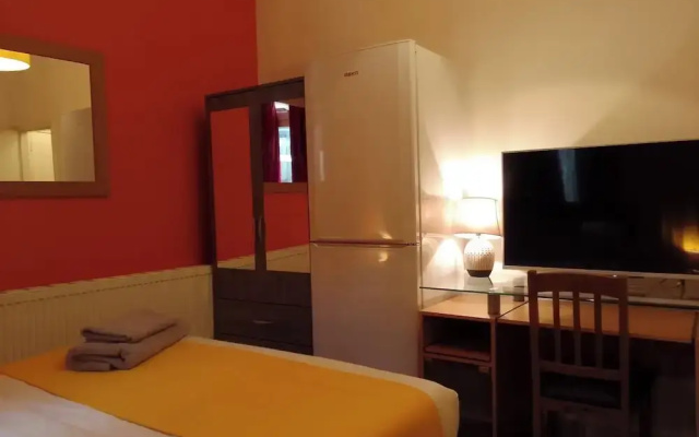 2 Bedroom Exec Suite-sleeps 7-pets-parking-wifi
