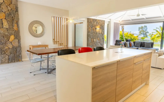 Azuri Residences by Life in Blue