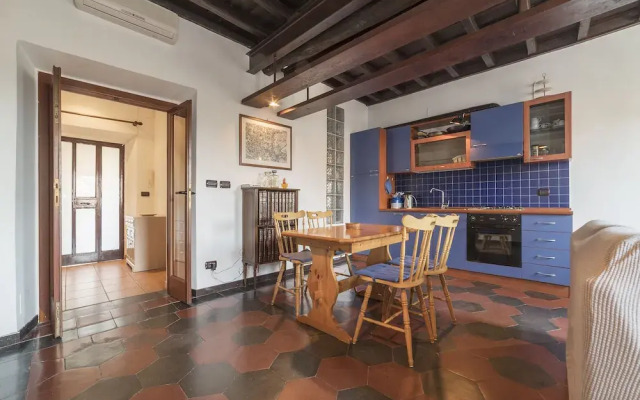 Colosseo Modern Apartment