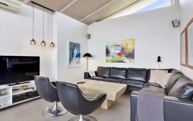 "Zoya" - 300m from the sea in NW Jutland