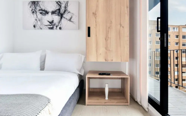 w Enchanting Loft w Balcony in El Nogal