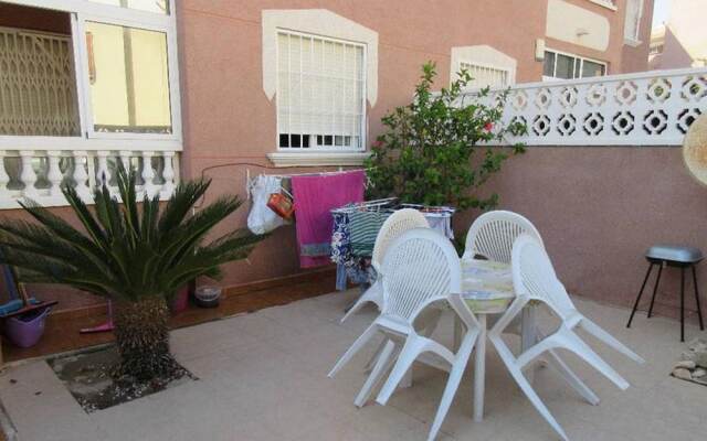 Bungalow in the District of La Mata - 1