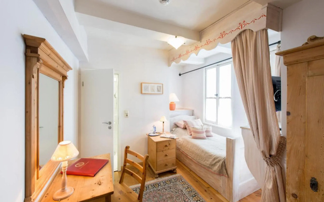 Hotel Theophano