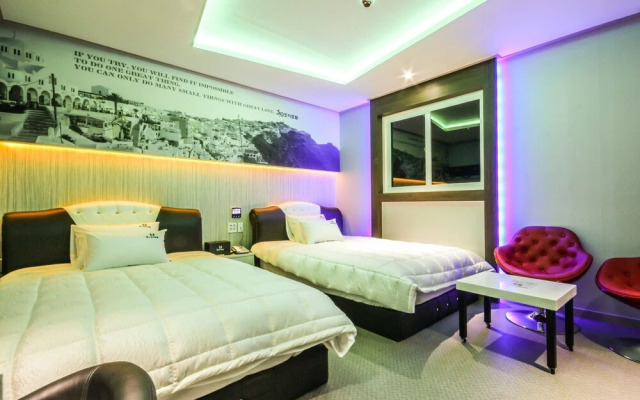 Sancheong Hyu And Joy