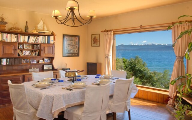 Warm House on the Edge of Lake H28