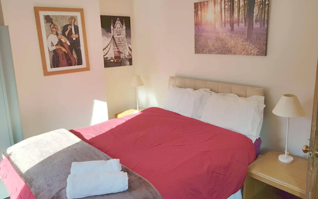 Stay Norwich Riverside