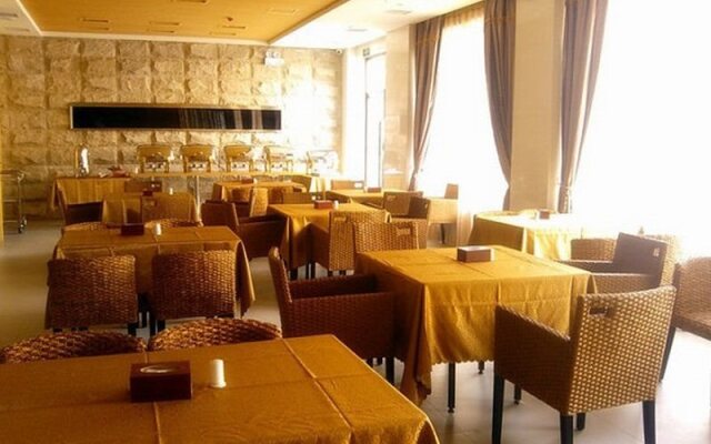 5Yue Inn Linan Branch