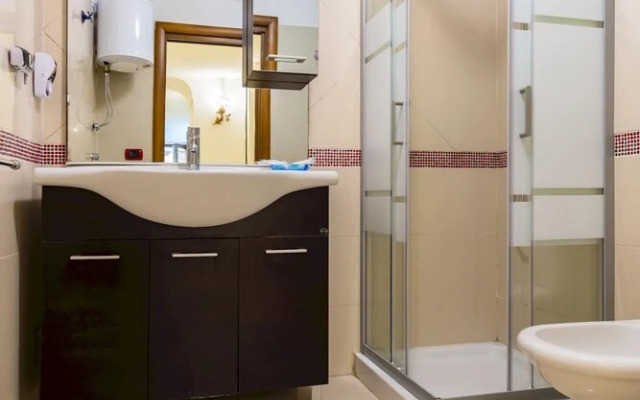 QS1 - Indipendent Flat in Center