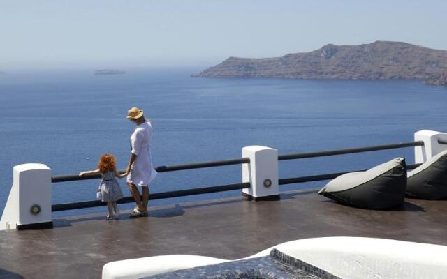 Oia Suites