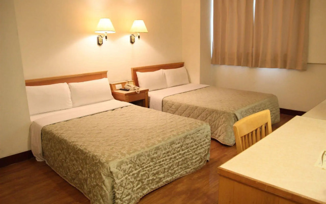 Riverside Hotel