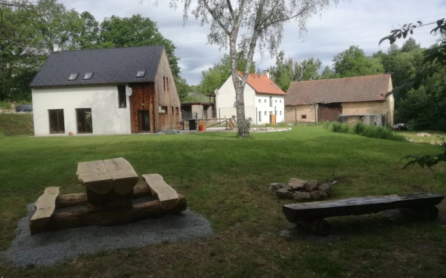 Villa in Prague With Jacuzzi